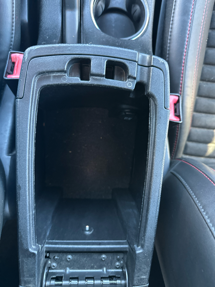 Dodge Avenger 4dr Sdn R/T 2013