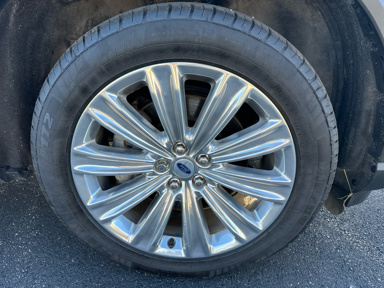 Ford Explorer Limited 4WD 2022