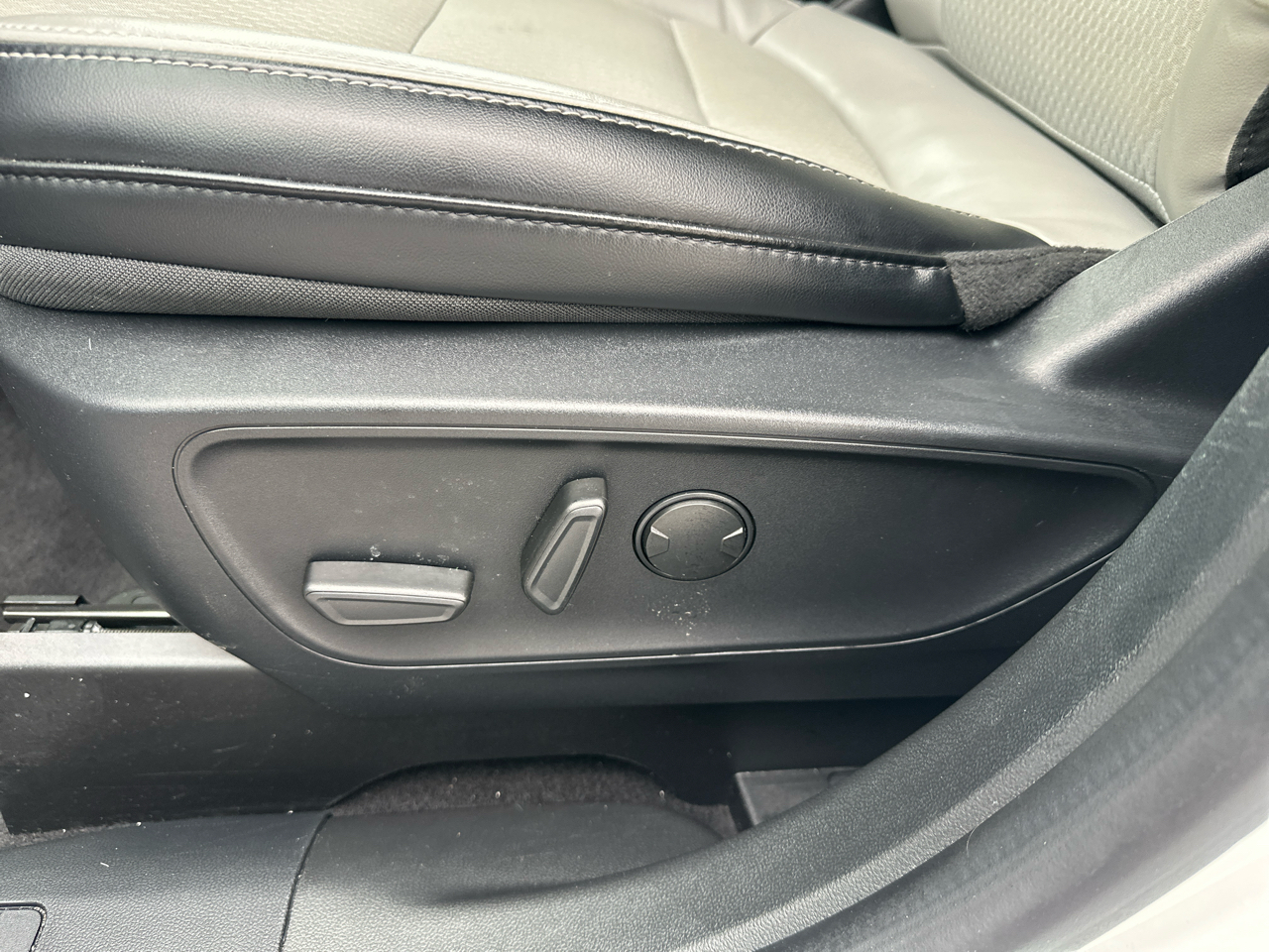 Ford Escape PHEV FWD 2024