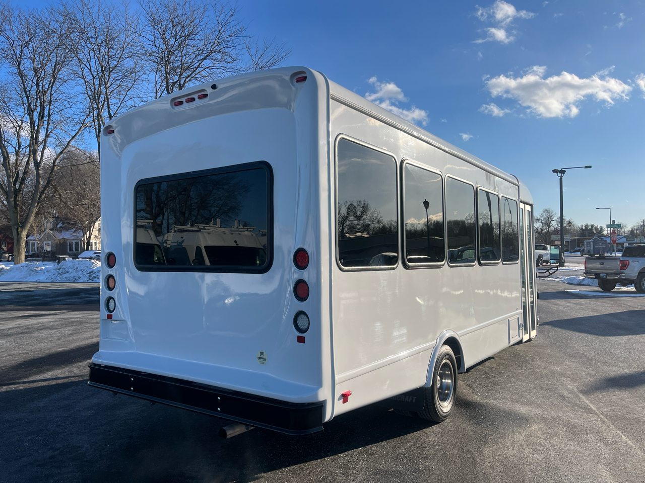 Ford E-Series Cutaway E-450 DRW 158" WB 2019