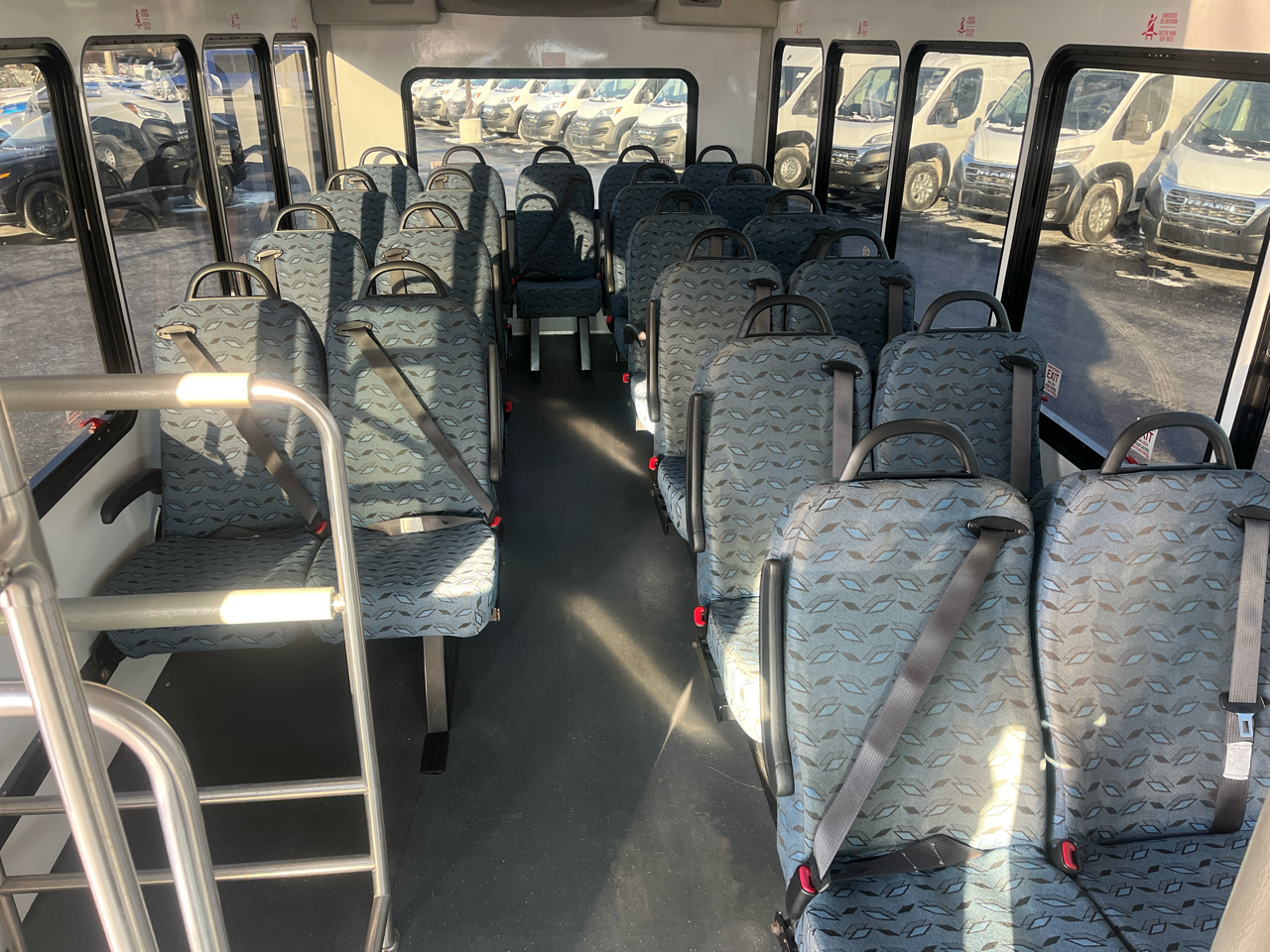 Ford E-Series Cutaway E-450 DRW 158" WB 2019