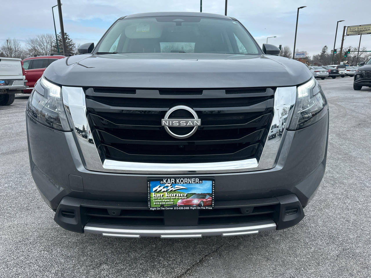 Nissan Pathfinder SL 2WD 2025