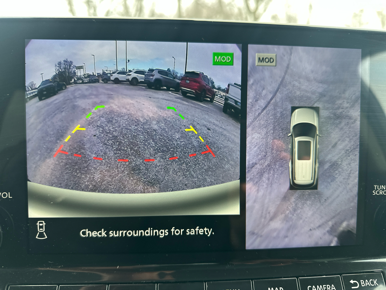 Nissan Pathfinder SL 2WD 2025