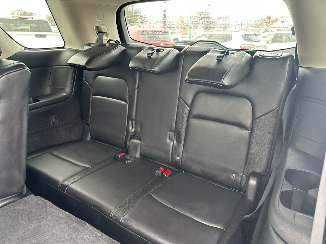 Nissan Pathfinder SL 2WD 2025