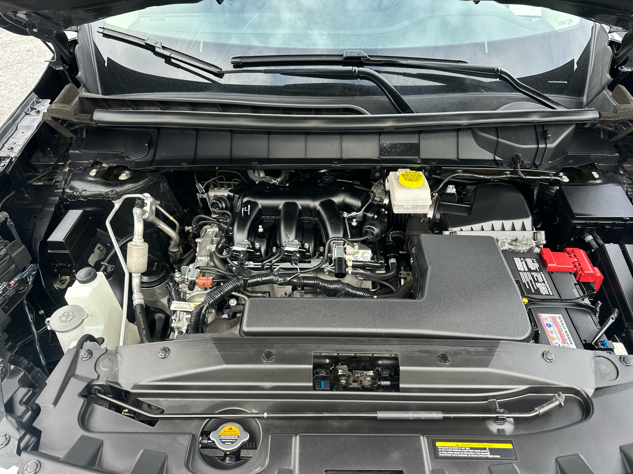 Nissan Pathfinder SL 2WD 2025