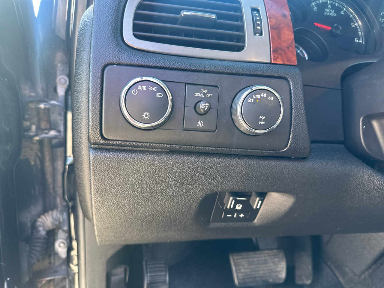 Chevrolet Tahoe 4WD 4dr 1500 LS 2013