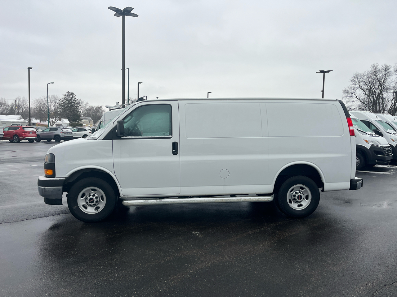 GMC Savana Cargo Van RWD 2500 135" 2024