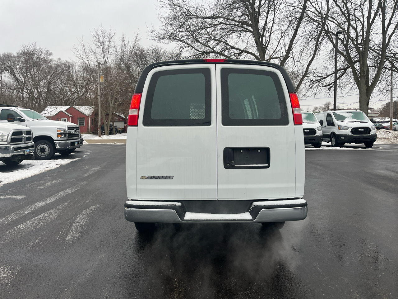 Chevrolet Express Cargo Van RWD 2500 135" 2024