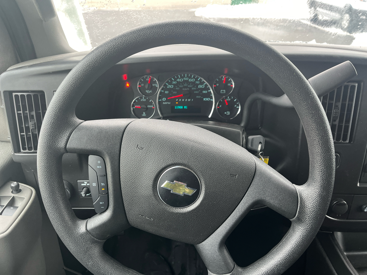 Chevrolet Express Cargo Van RWD 2500 135" 2024