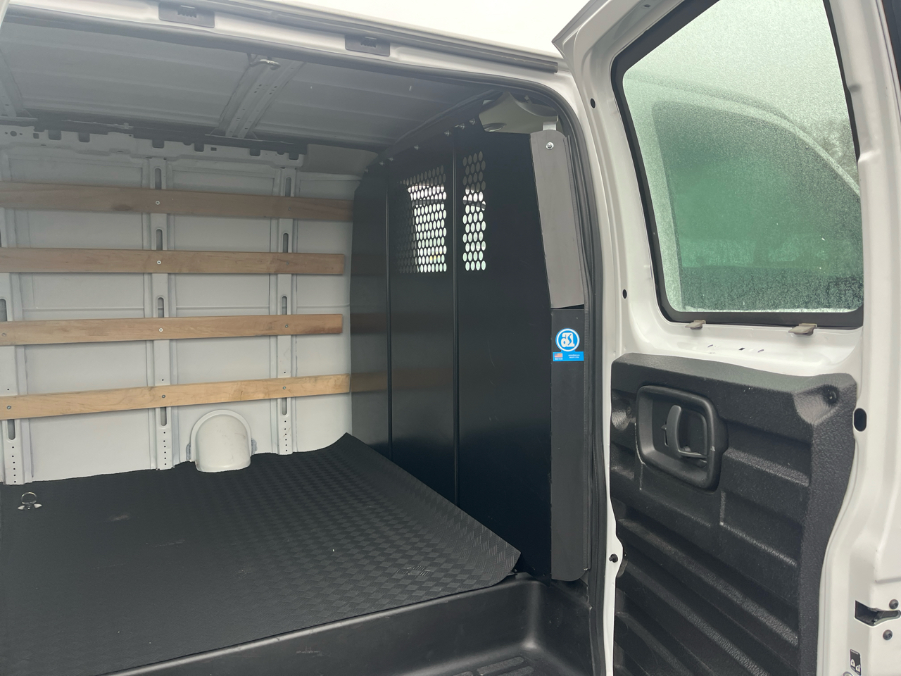 Chevrolet Express Cargo Van RWD 2500 135" 2024