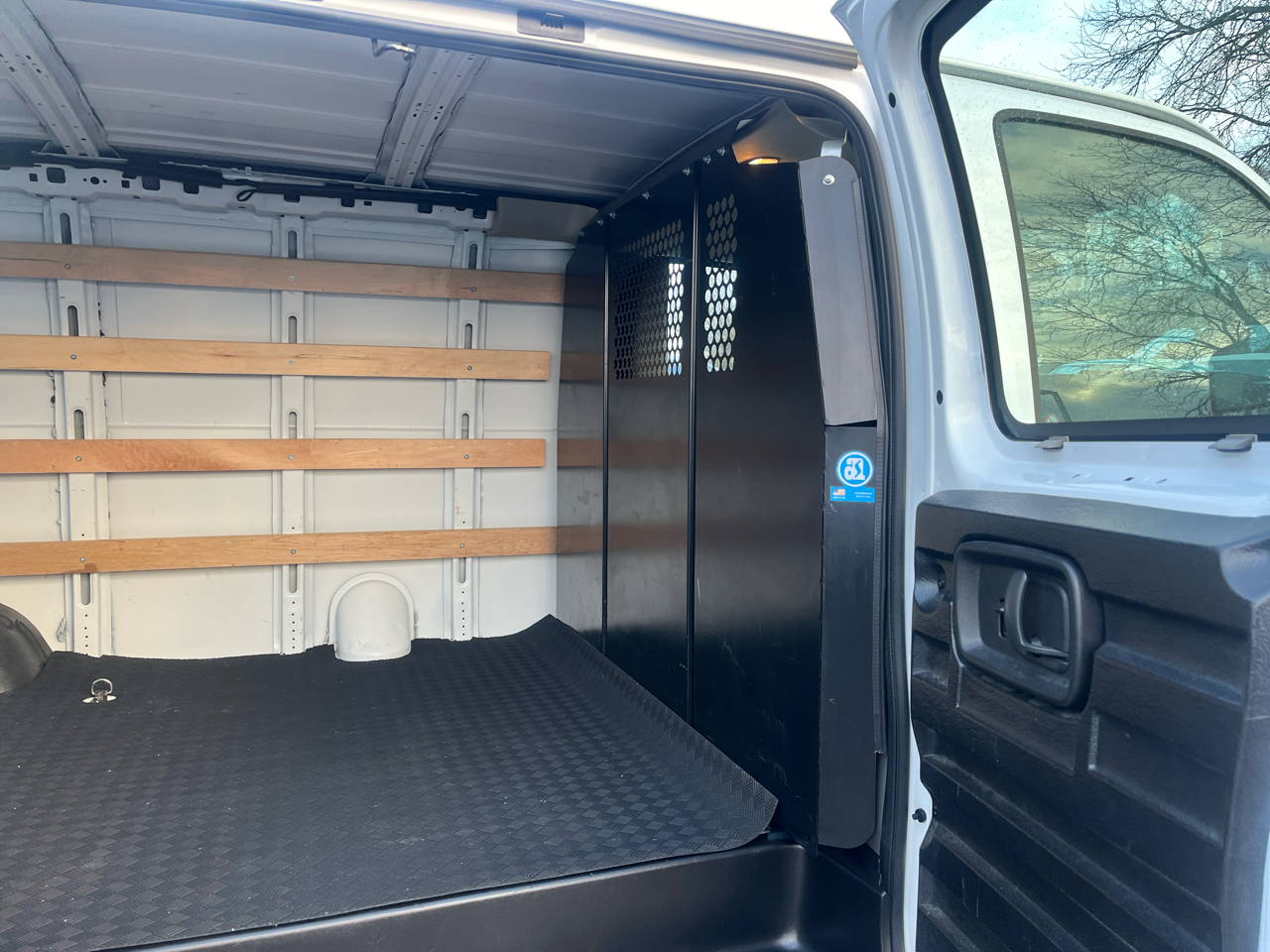 Chevrolet Express Cargo Van RWD 2500 135" 2024