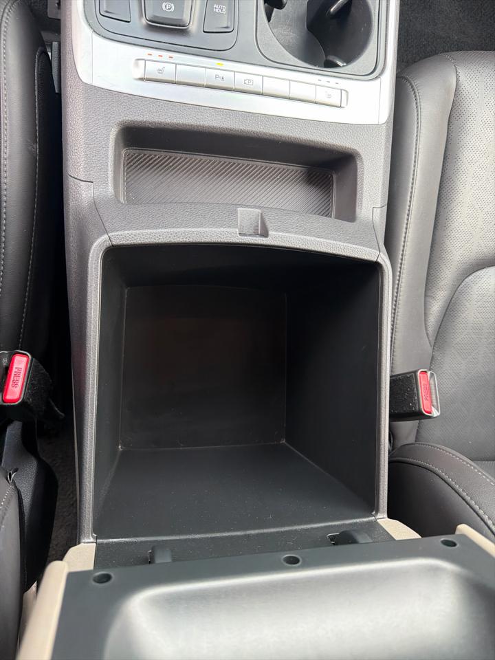 Kia Carnival LXS FWD 2025