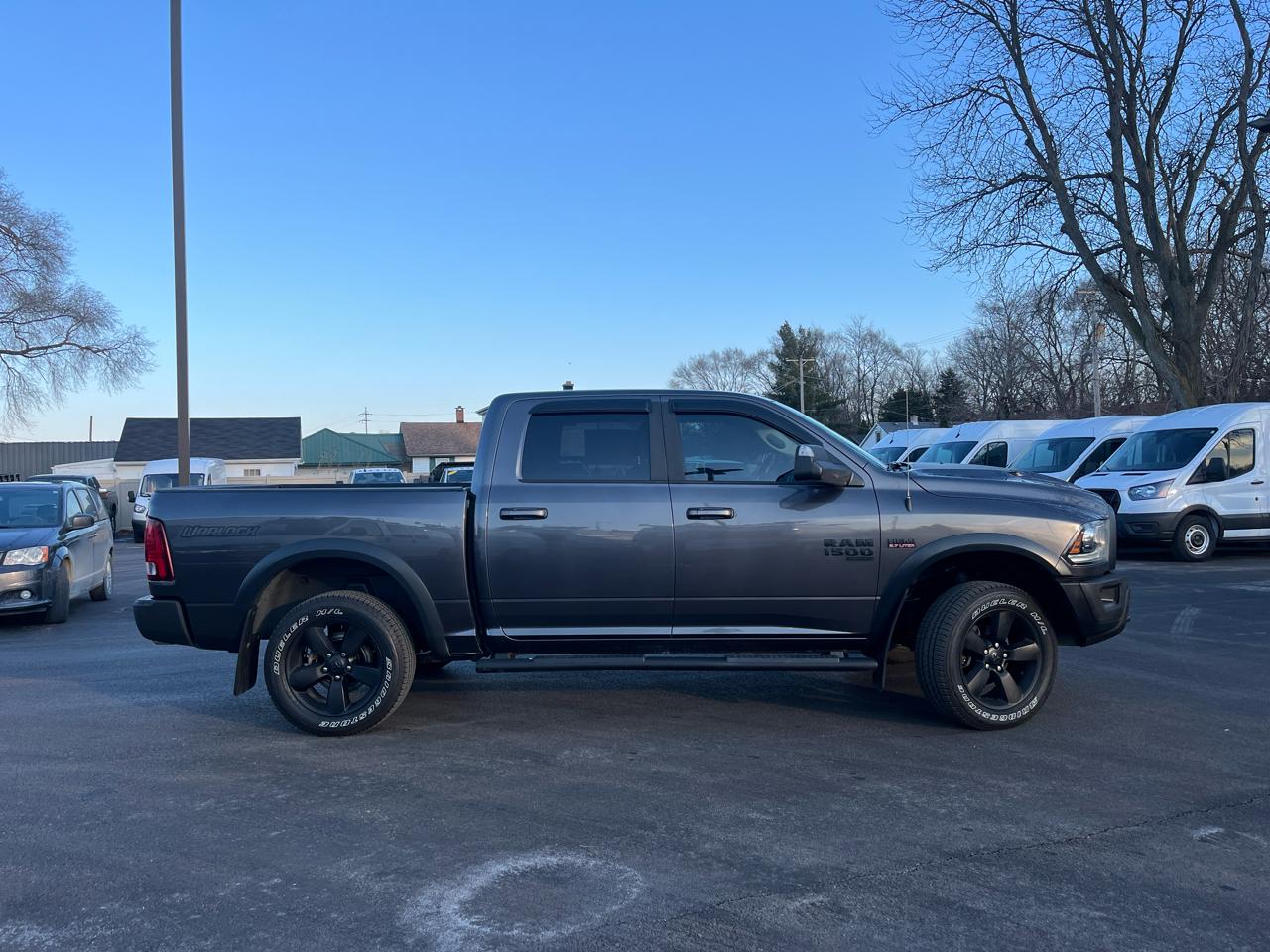 RAM 1500 Classic Warlock 4x4 Crew Cab 5'7" Box 2019