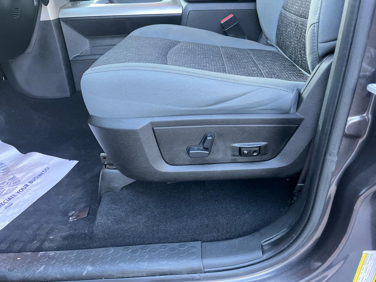 RAM 1500 Classic Warlock 4x4 Crew Cab 5'7" Box 2019