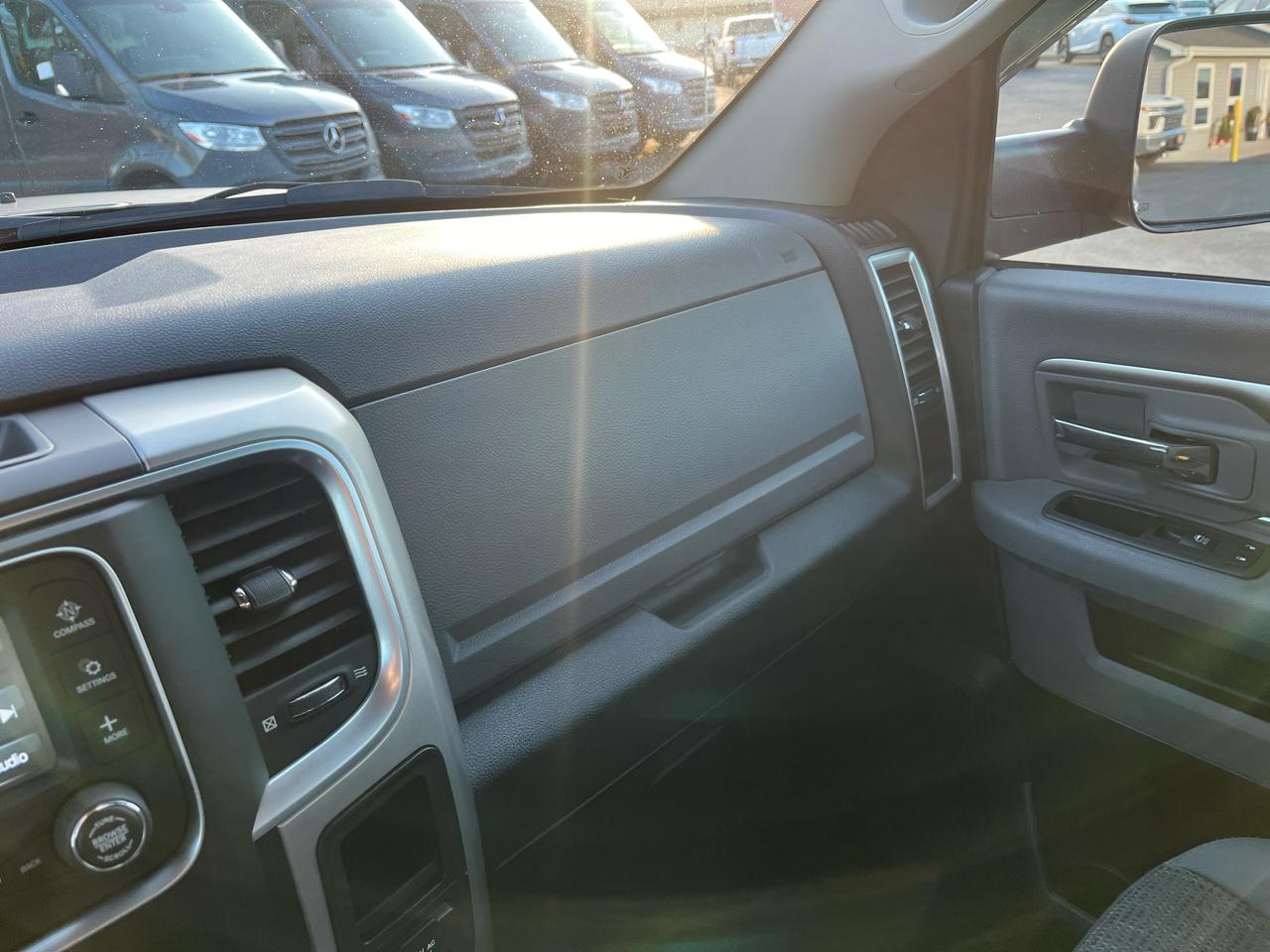 RAM 1500 Classic Warlock 4x4 Crew Cab 5'7" Box 2019