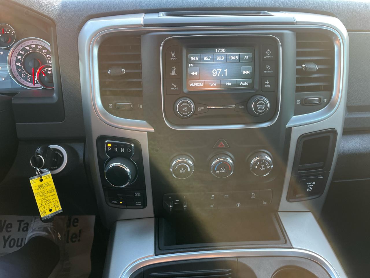 RAM 1500 Classic Warlock 4x4 Crew Cab 5'7" Box 2019