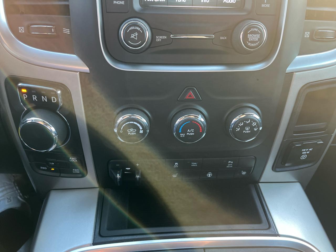 RAM 1500 Classic Warlock 4x4 Crew Cab 5'7" Box 2019