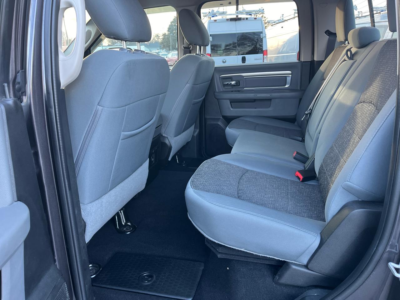 RAM 1500 Classic Warlock 4x4 Crew Cab 5'7" Box 2019