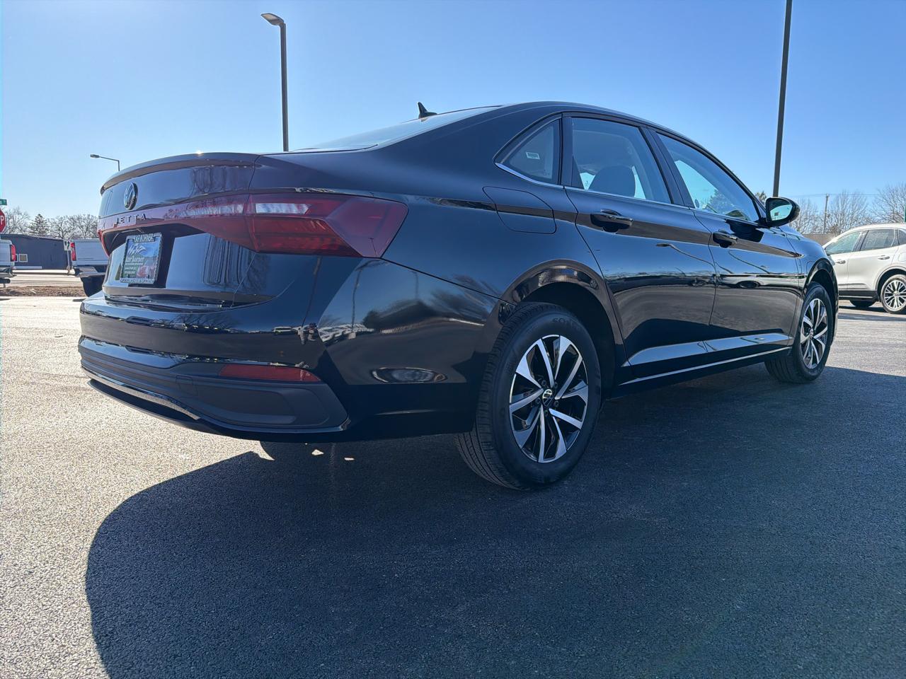 Volkswagen Jetta S Auto 2025