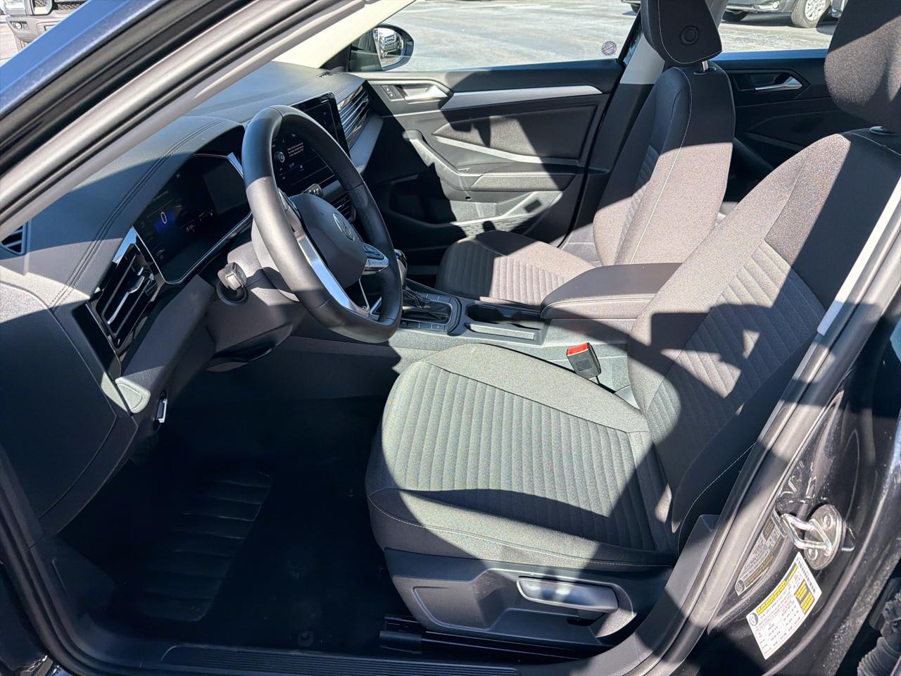 Volkswagen Jetta S Auto 2025