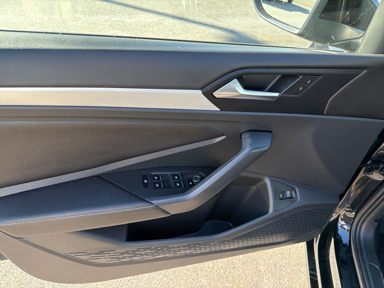 Volkswagen Jetta S Auto 2025