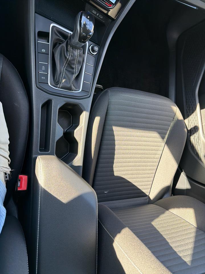 Volkswagen Jetta S Auto 2025