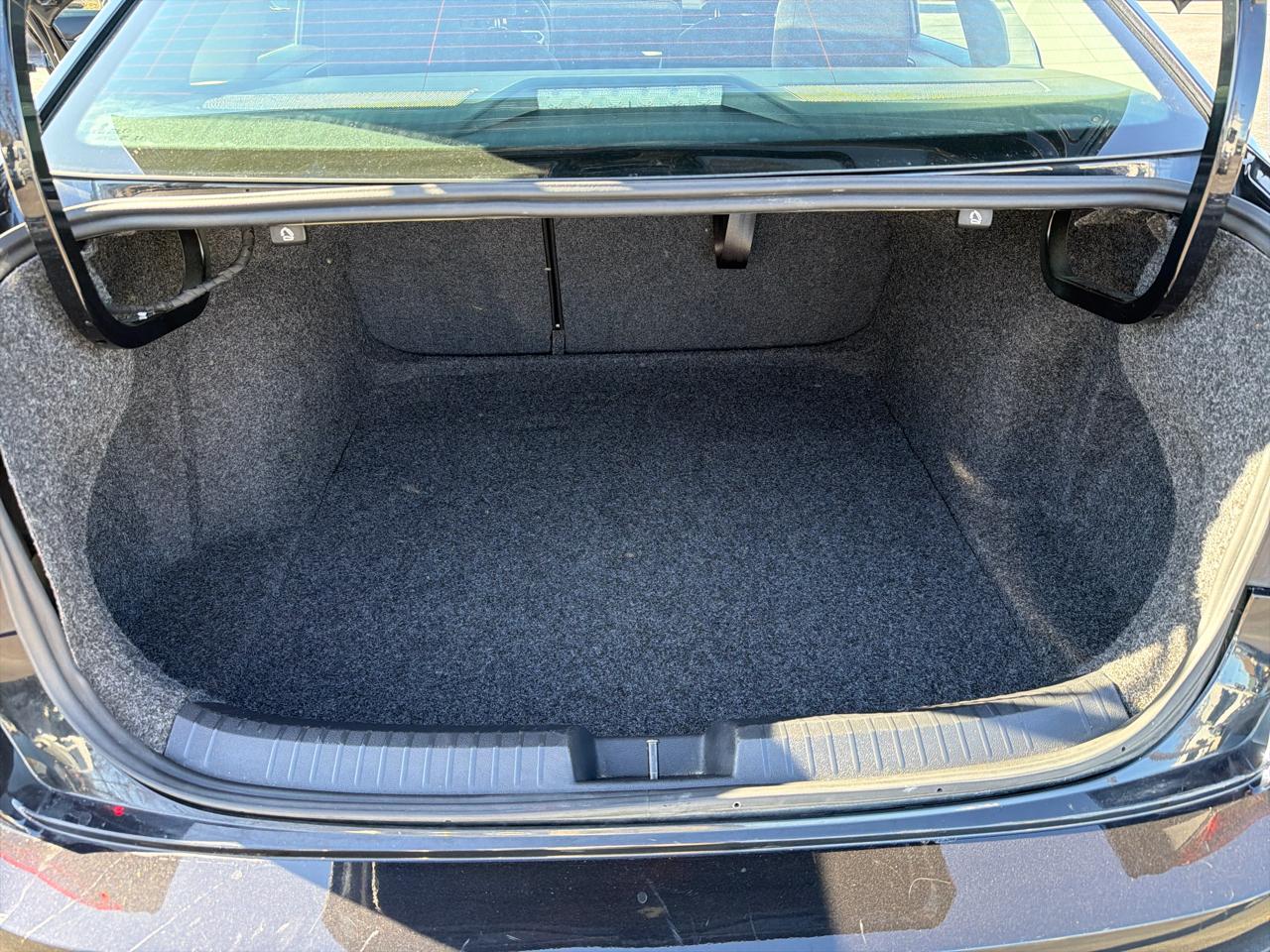 Volkswagen Jetta S Auto 2025