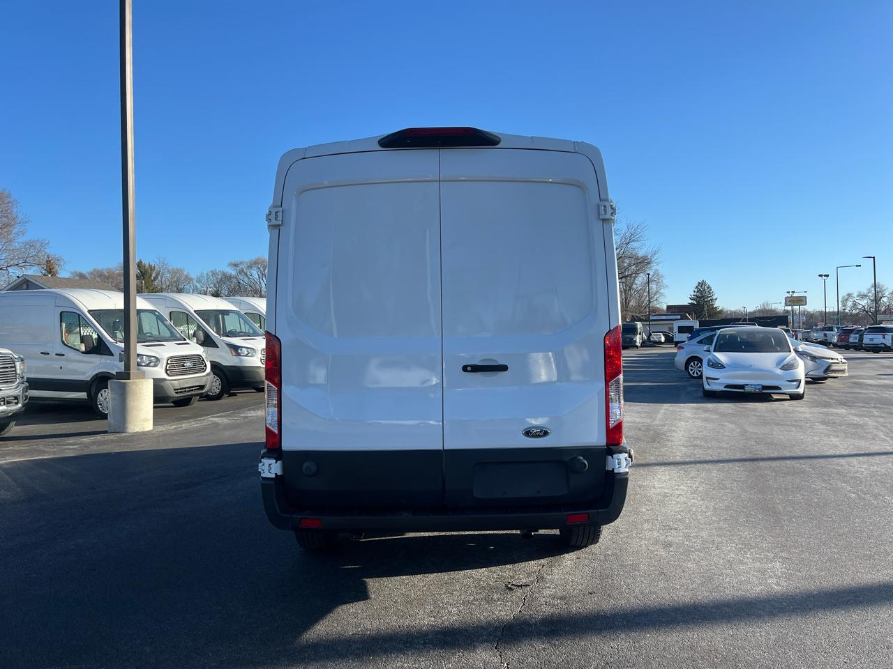 Ford Transit Van T-150 148" Med Rf 8600 GVWR Sliding RH Dr 2019