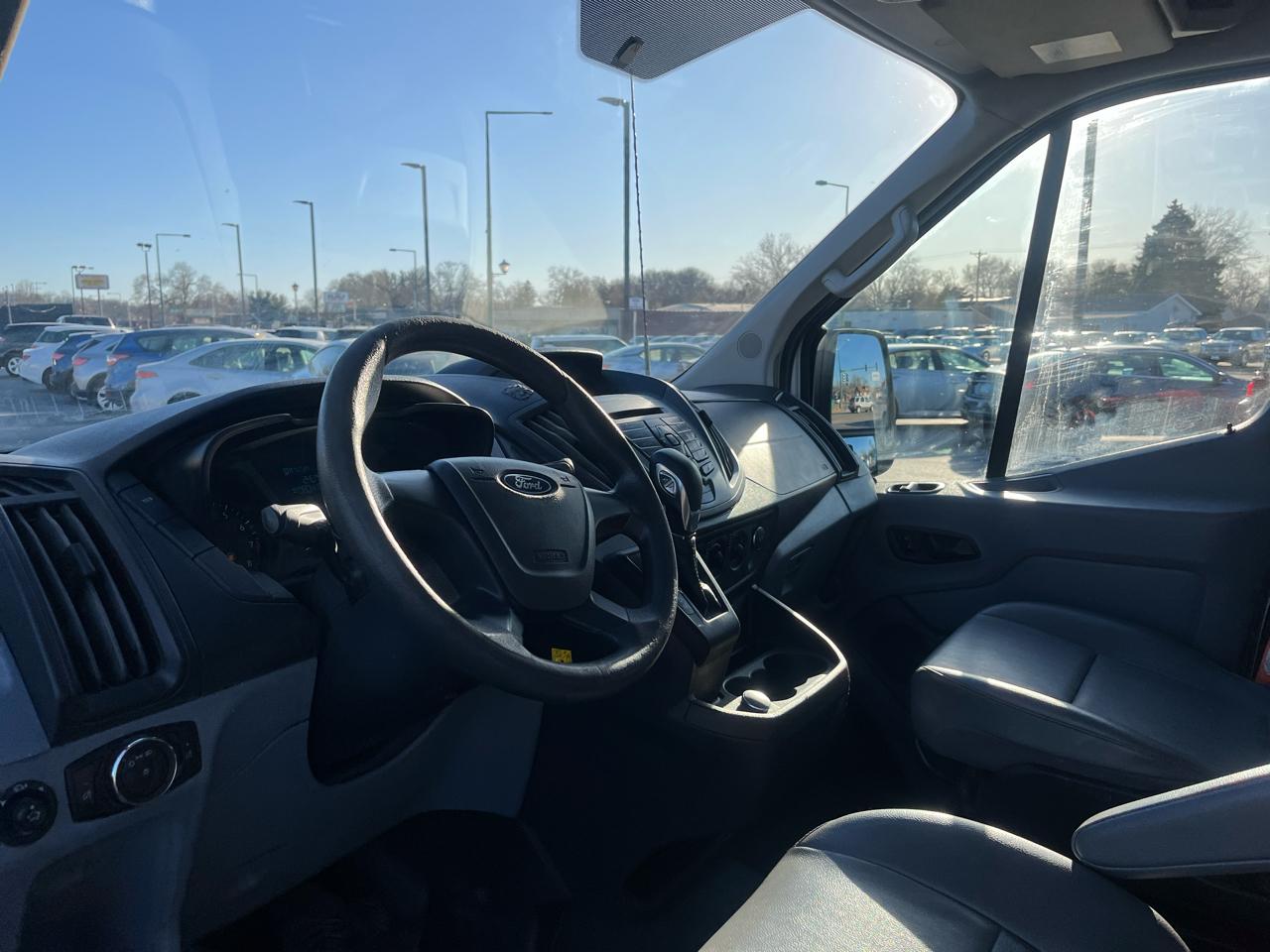 Ford Transit Van T-150 148" Med Rf 8600 GVWR Sliding RH Dr 2019