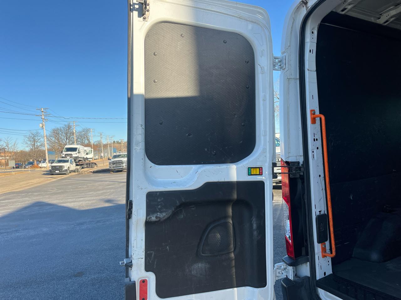 Ford Transit Van T-150 148" Med Rf 8600 GVWR Sliding RH Dr 2019