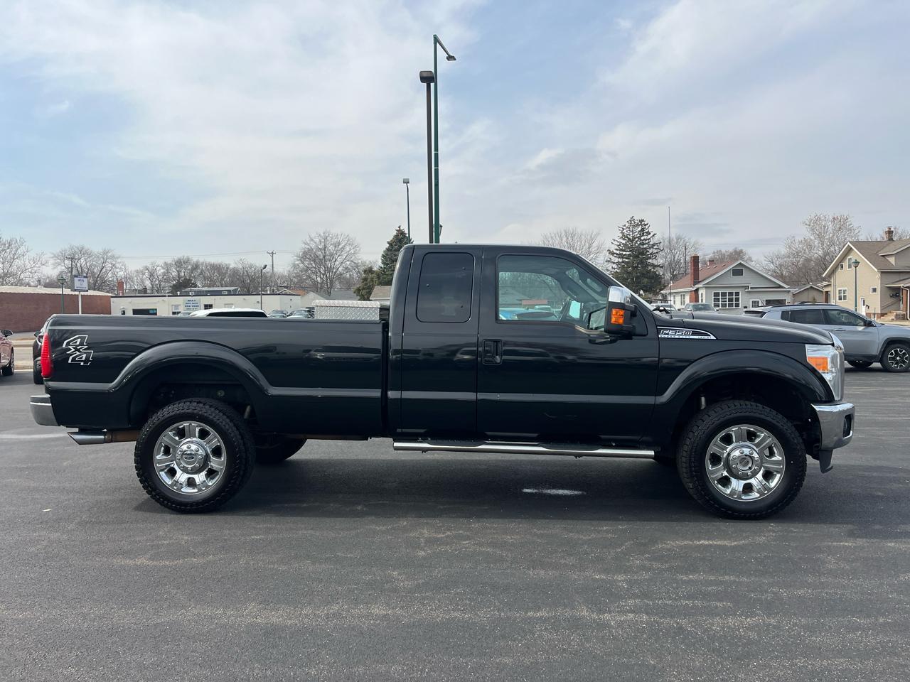 Ford Super Duty F-350 SRW 4WD SuperCab 158" Lariat 2015