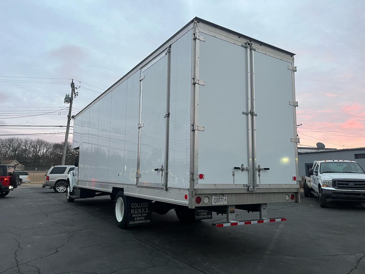 Ford F-650 Straight Frame Gas SuperCab 2024