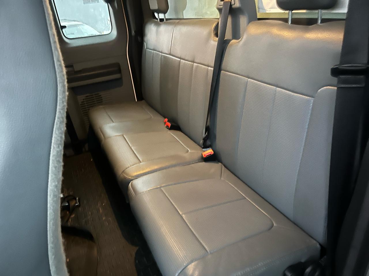 Ford F-650 Straight Frame Gas SuperCab 2024