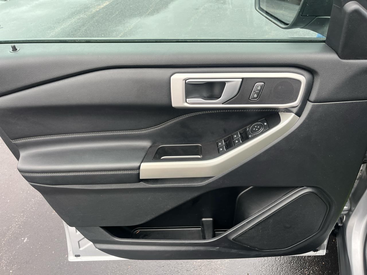 Ford Explorer XLT AWD 2021