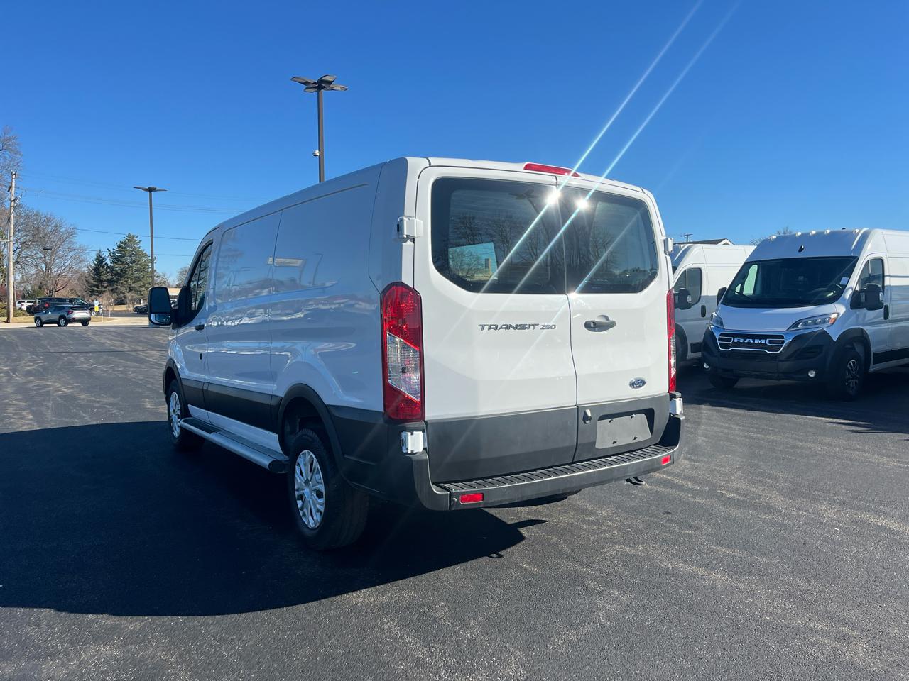 Ford Transit Cargo Van T-250 130" Low Rf 9070 GVWR RWD 2023