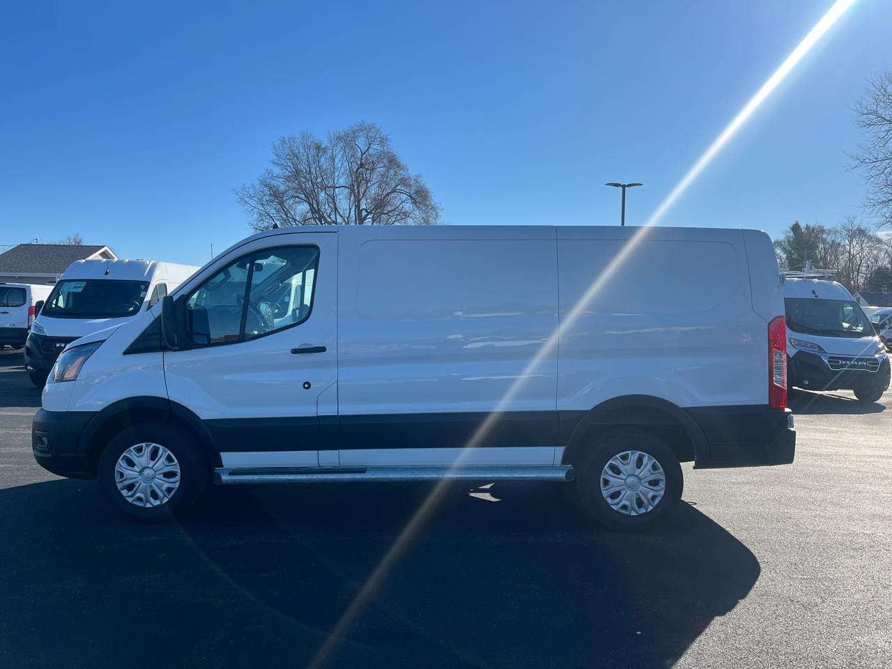 Ford Transit Cargo Van T-250 130" Low Rf 9070 GVWR RWD 2023