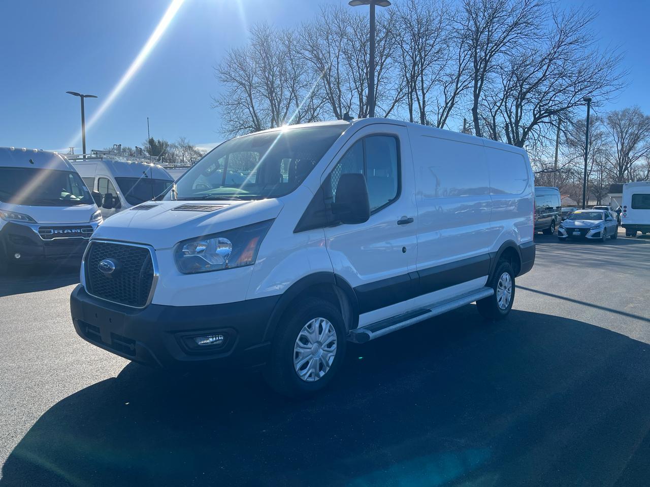 Ford Transit Cargo Van T-250 130" Low Rf 9070 GVWR RWD 2023