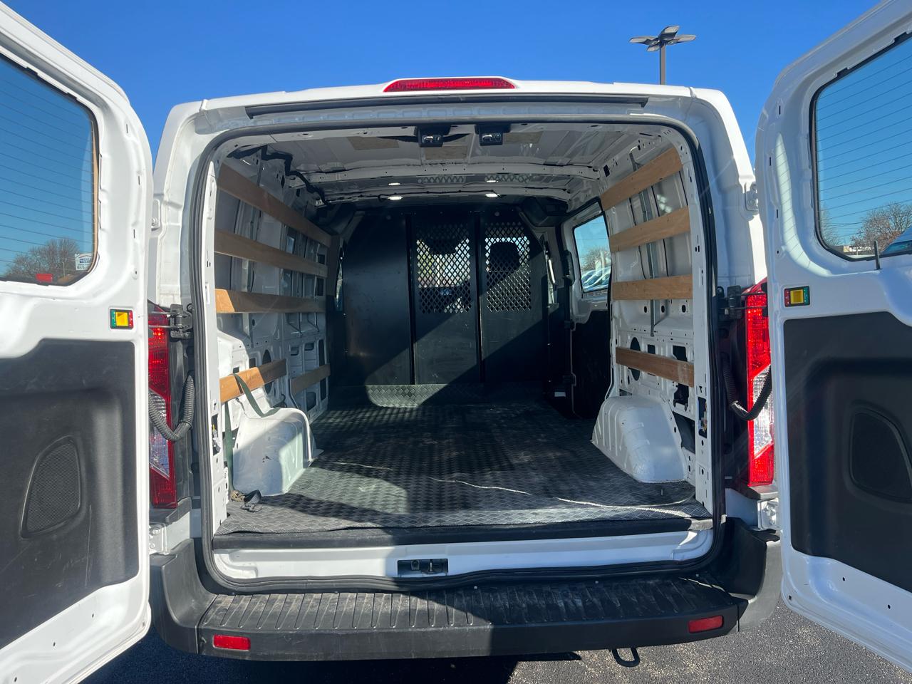 Ford Transit Cargo Van T-250 130" Low Rf 9070 GVWR RWD 2023