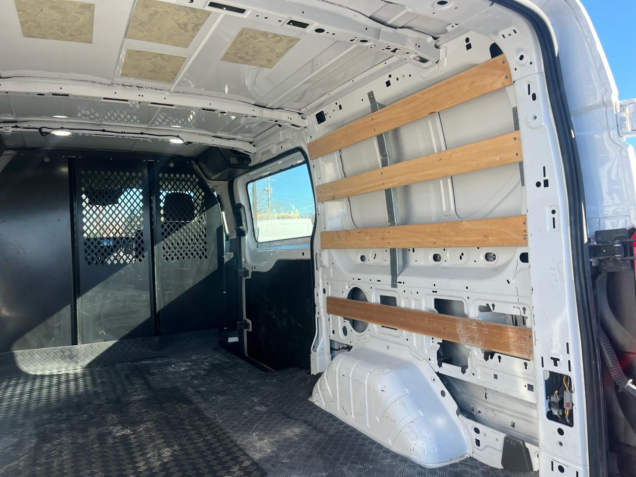 Ford Transit Cargo Van T-250 130" Low Rf 9070 GVWR RWD 2023