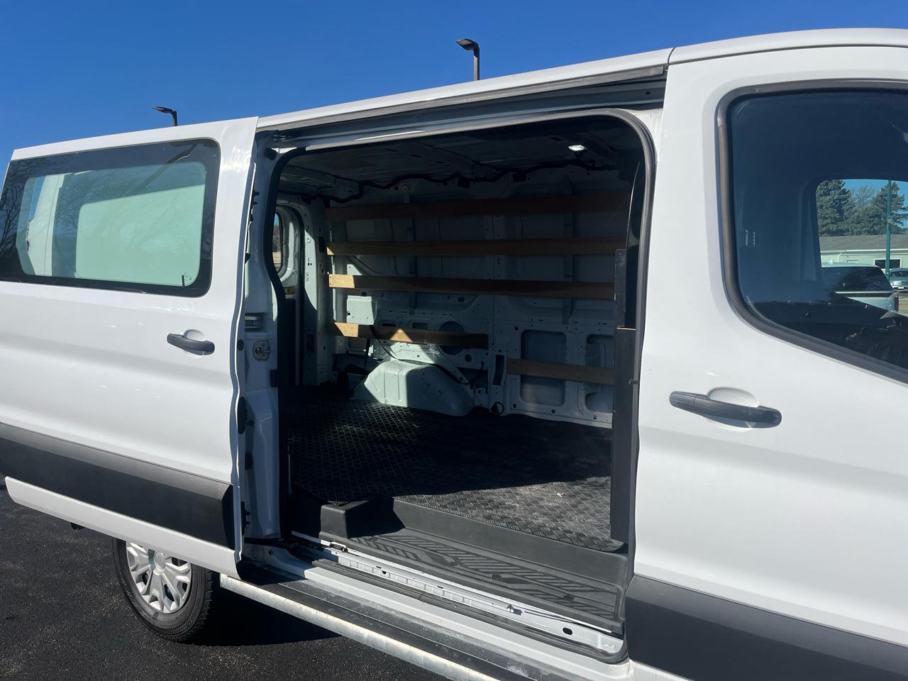 Ford Transit Cargo Van T-250 130" Low Rf 9070 GVWR RWD 2023