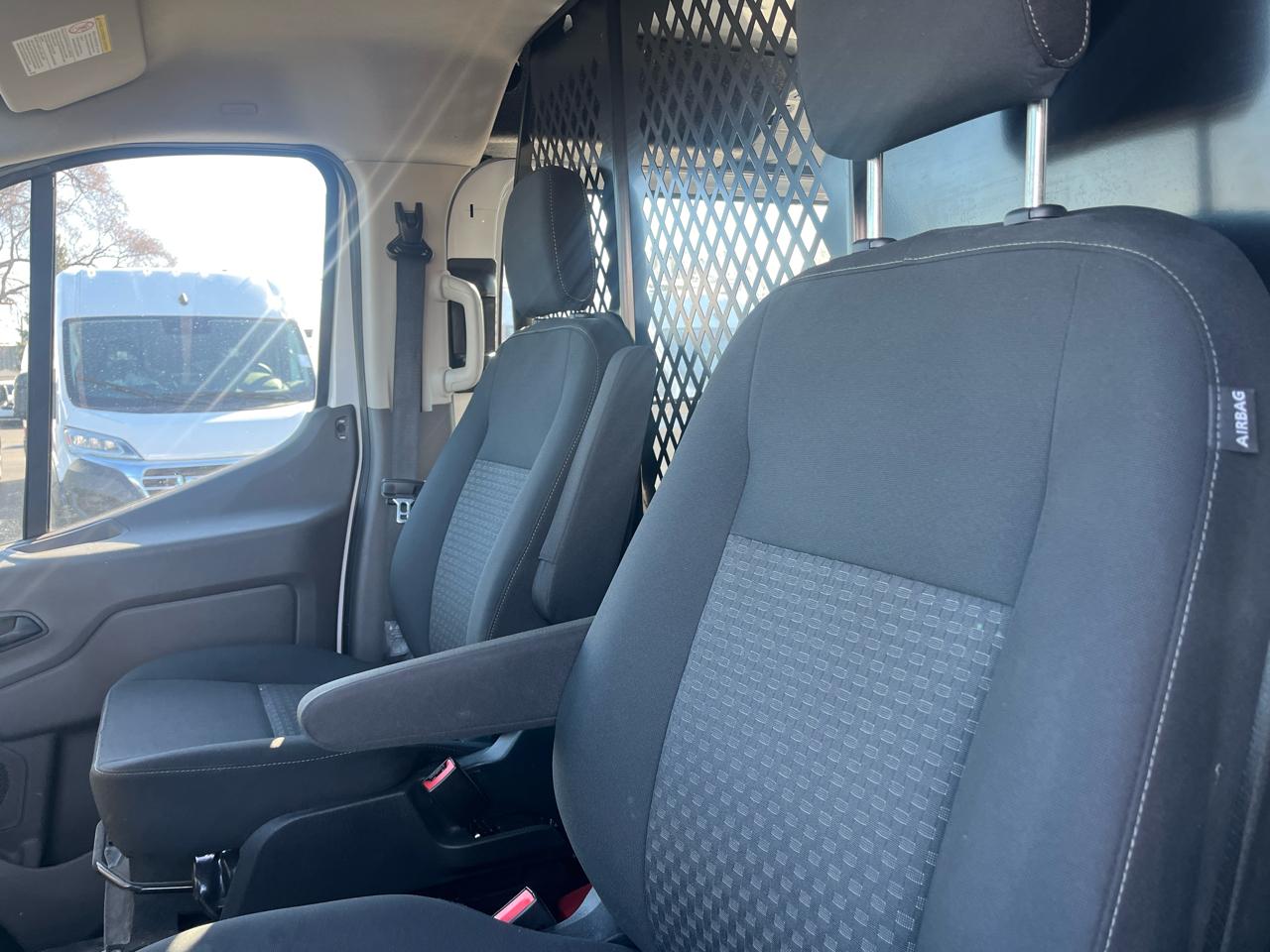 Ford Transit Cargo Van T-250 130" Low Rf 9070 GVWR RWD 2023