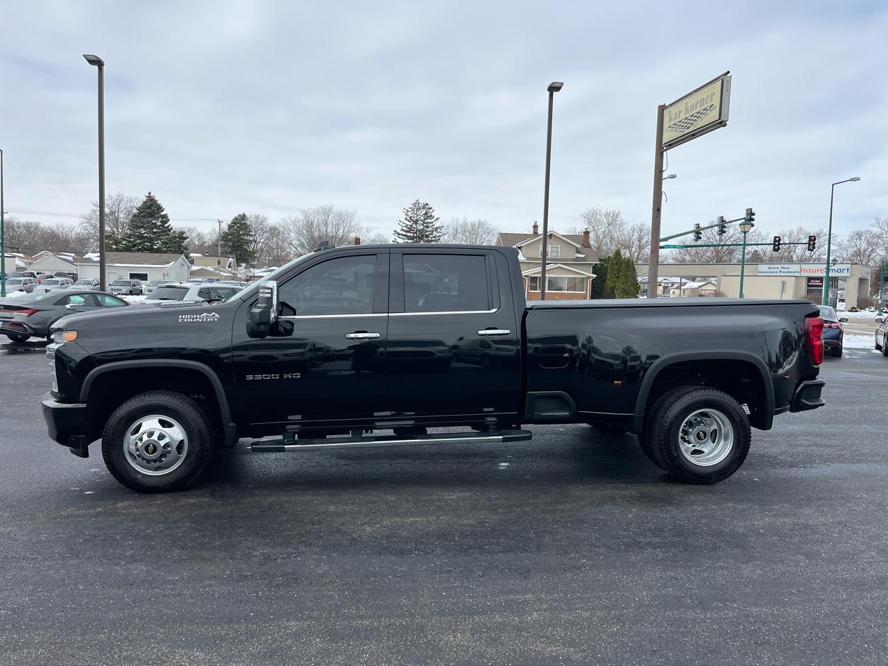 Chevrolet Silverado 3500HD 4WD Crew Cab 172" High Country 2022