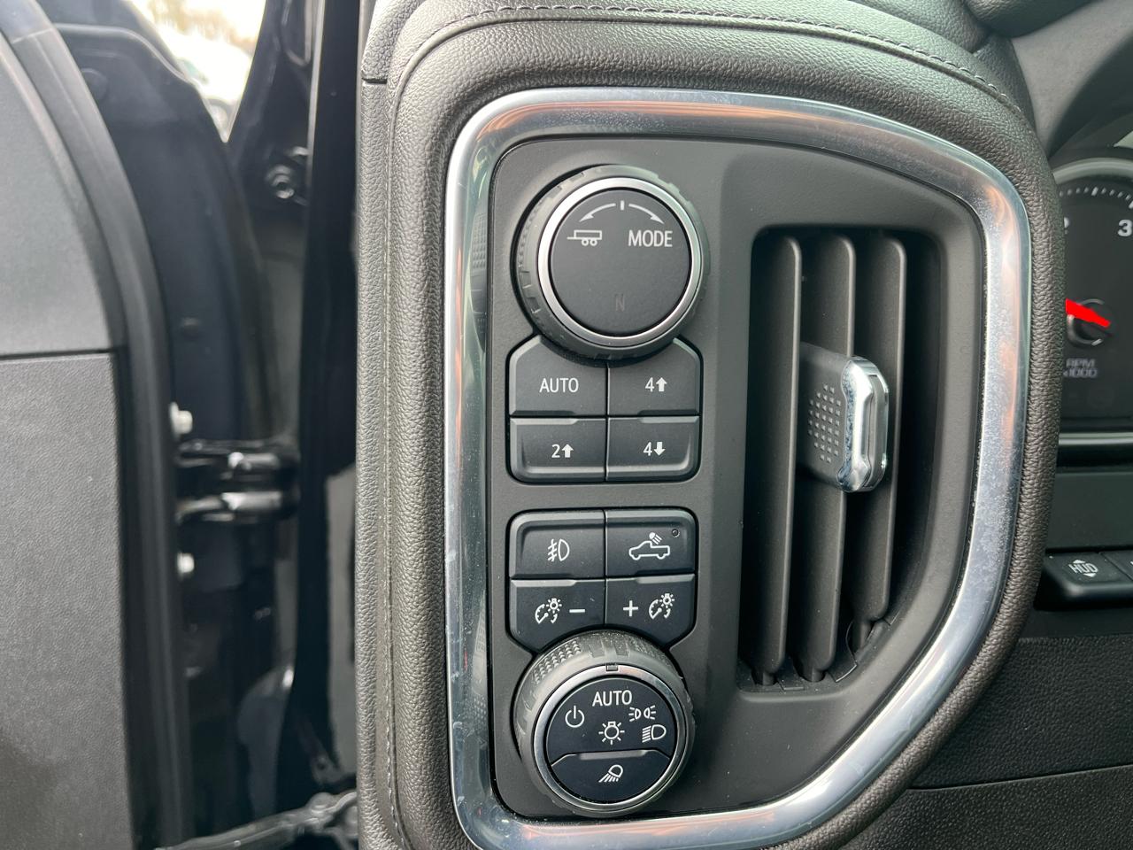 Chevrolet Silverado 3500HD 4WD Crew Cab 172" High Country 2022