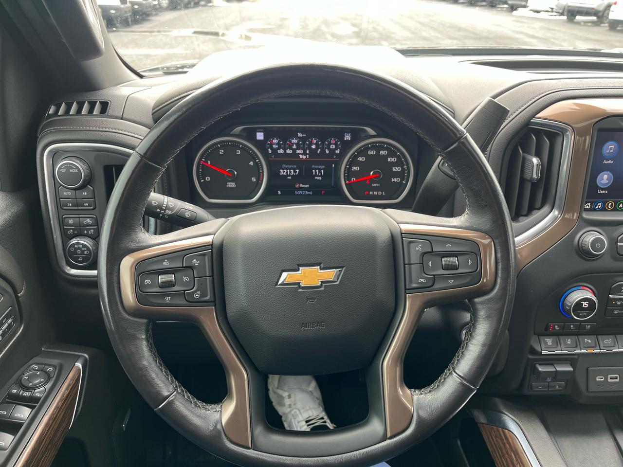 Chevrolet Silverado 3500HD 4WD Crew Cab 172" High Country 2022