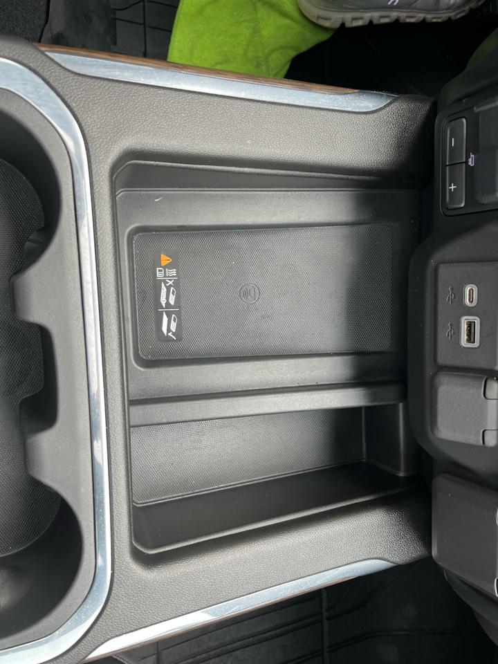 Chevrolet Silverado 3500HD 4WD Crew Cab 172" High Country 2022