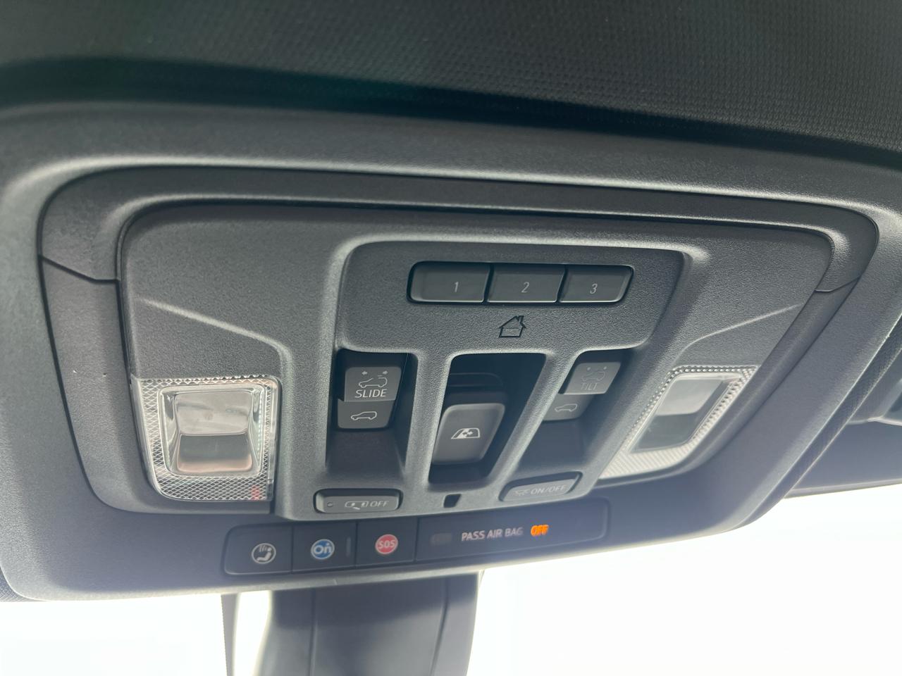 Chevrolet Silverado 3500HD 4WD Crew Cab 172" High Country 2022