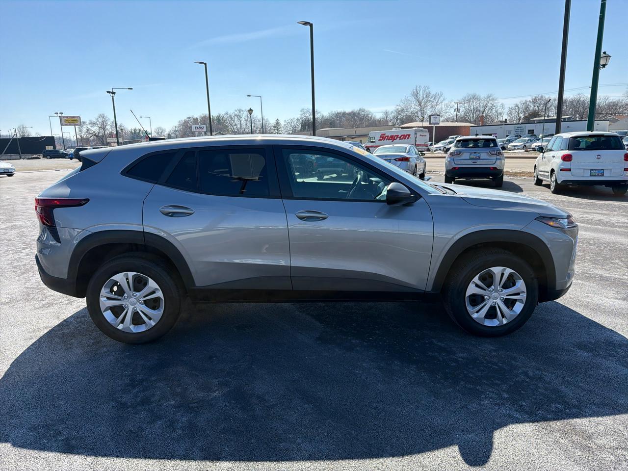 Chevrolet Trax FWD 4dr LS 2024