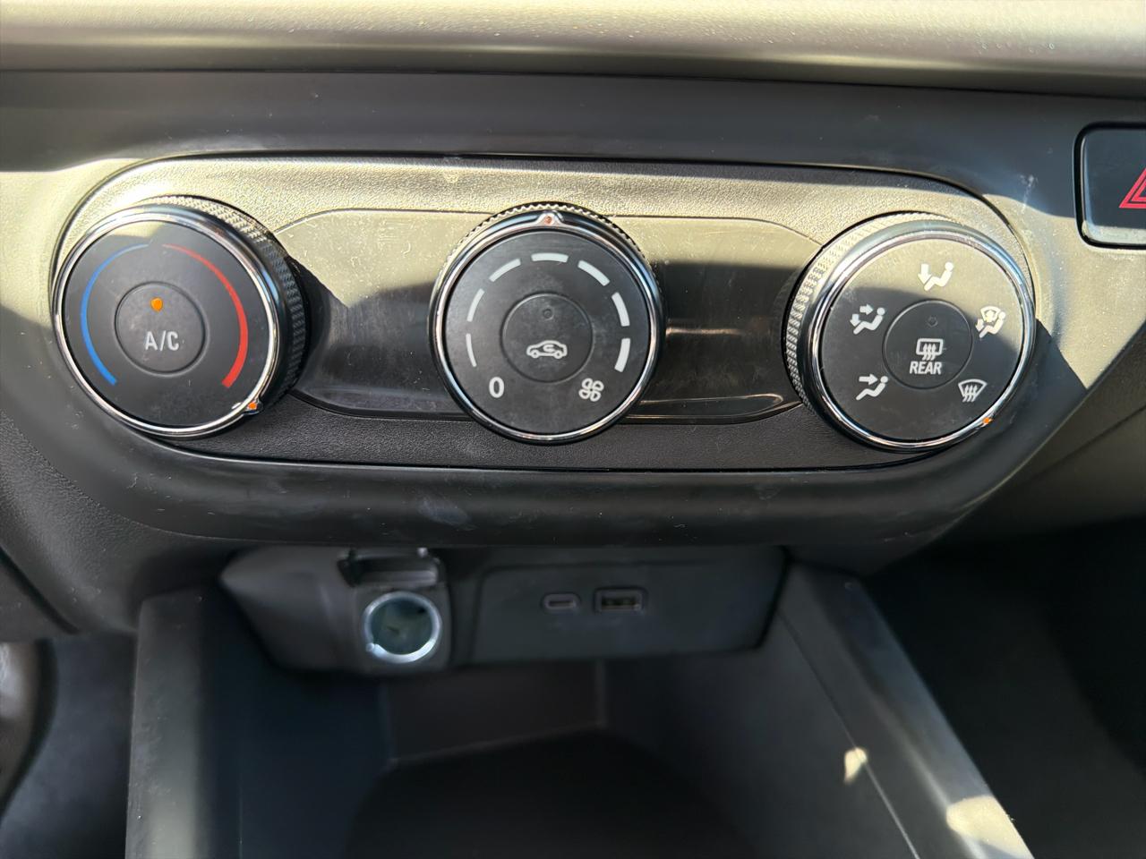 Chevrolet Trax FWD 4dr LS 2024