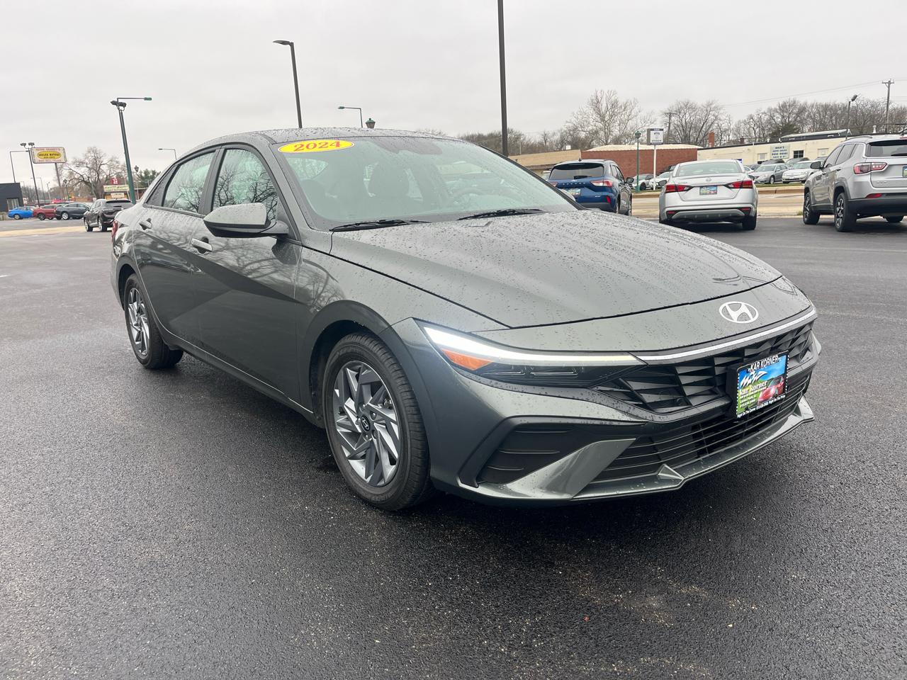 View vehicle photo 7