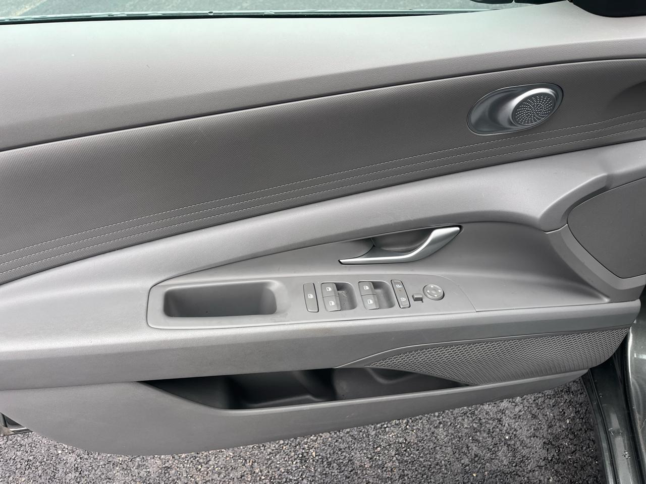 Hyundai Elantra SEL IVT 2024